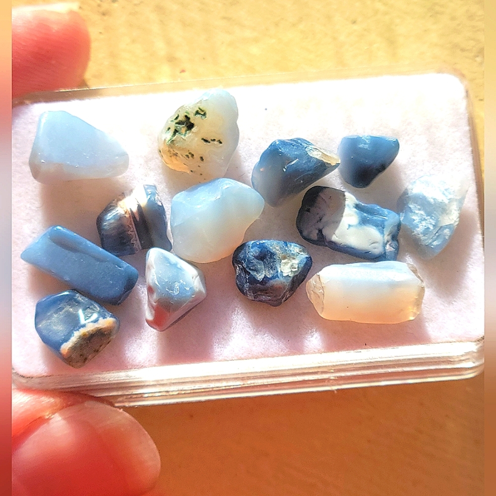 13pcs. Natural Blue Australian Fire Opal Rough Polished Crystals 4-8mm